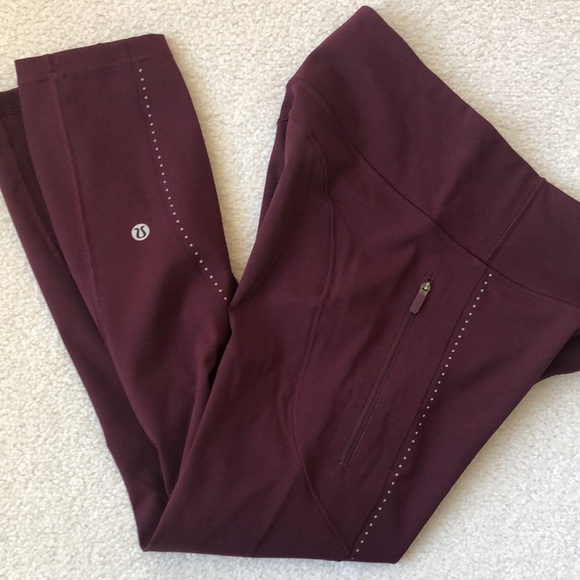 Lululemon Extra Mile Crop (Reflective 23") - Full-On® Luxteme in Garnet, Size 4 - Picture 5 of 16